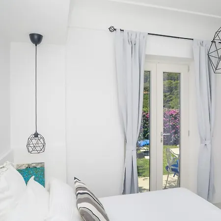 Nocleg ze śniadaniem Juniorsuiteb&b 4*